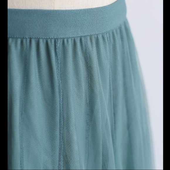 TULLE MAXI SKIRT IN TURQUOISE - Picture 2 of 4